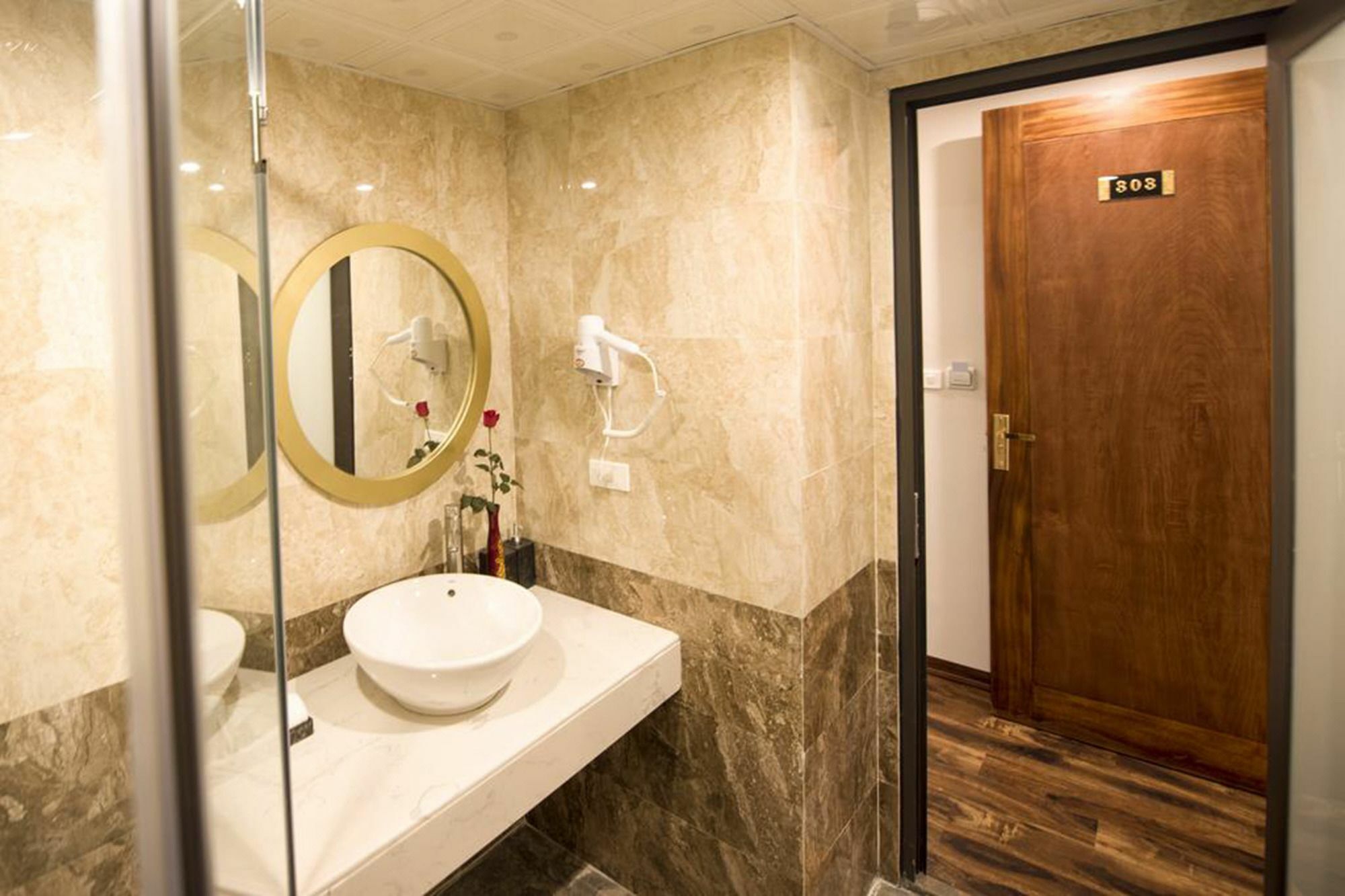 Sapa Wings Hotel Экстерьер фото